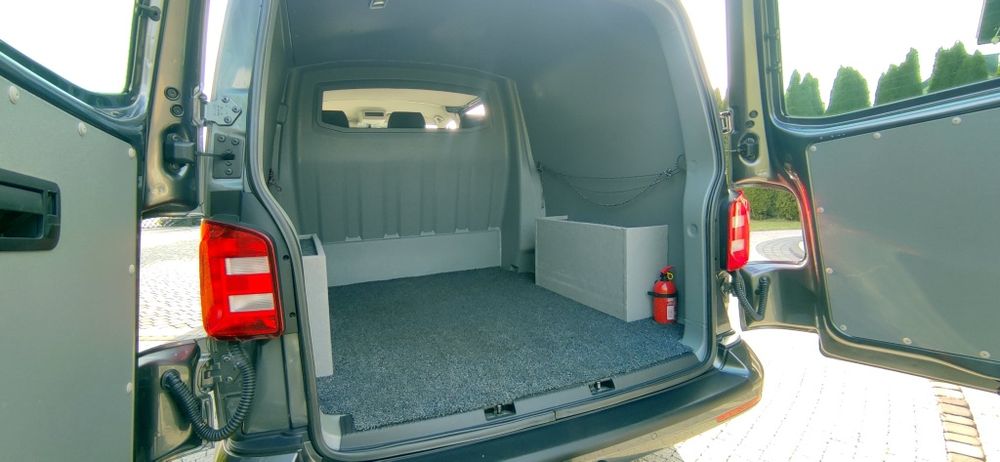 Volkswagen T6 Transporter Long Piękny 2019
