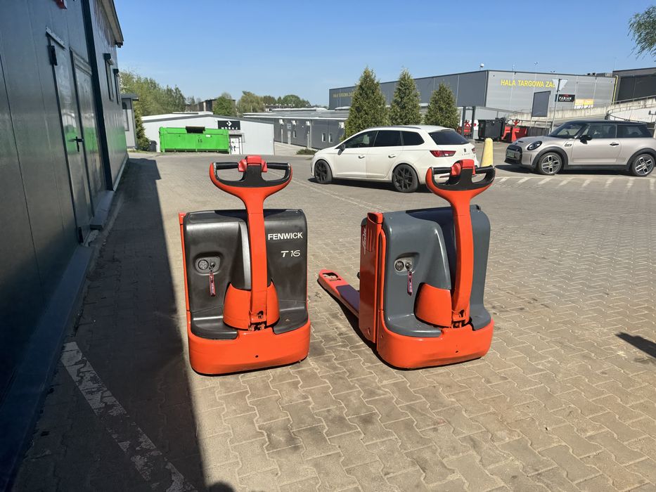 Paleciak elektryczny Linde T 16 wózek magazynowy elektryczny paleciak