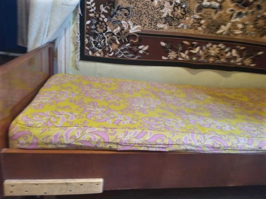 Ліжко і матрац б\У односпальне