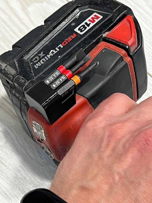 Магнітний тримач біт для інструменту Milwaukee Бітотримач