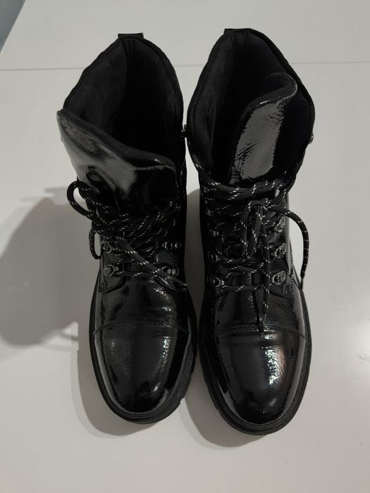 Botki damskie sznurowane