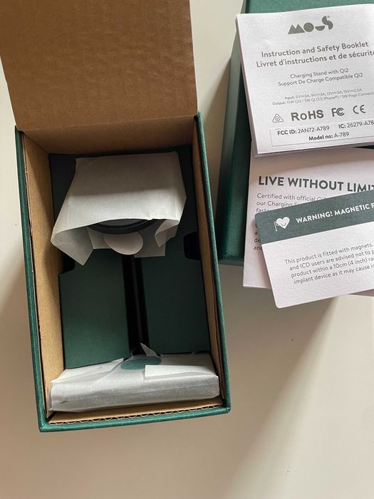 Mous Wireless Charging Stand - Ultra Fast Charger