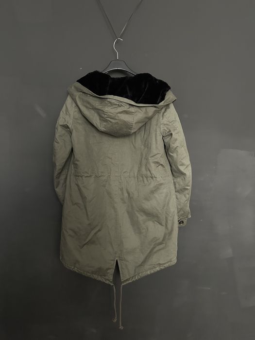 Oliwkowa kurtka zimowa damska