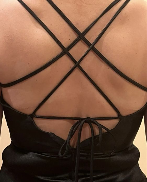 Sukienka na studniowke