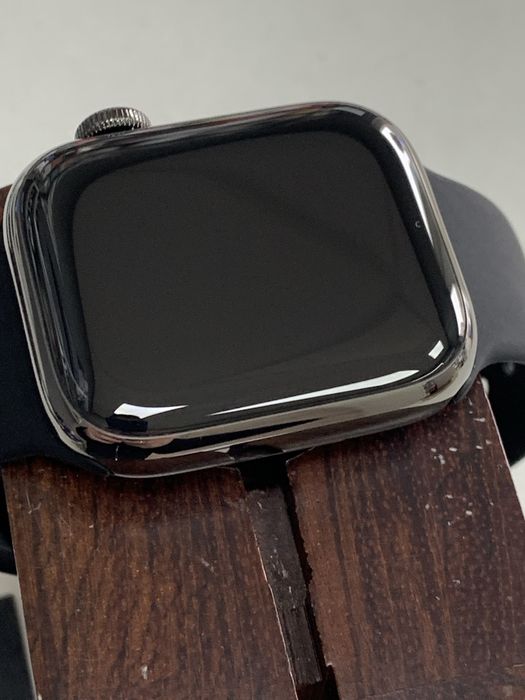 Оригінальні Apple Watch Series 8 41  mm stainless sreel