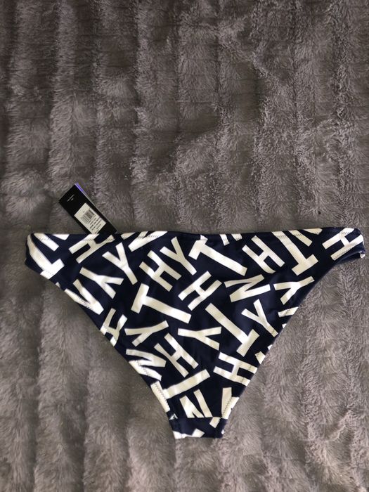 Kostium tommy hilfiger