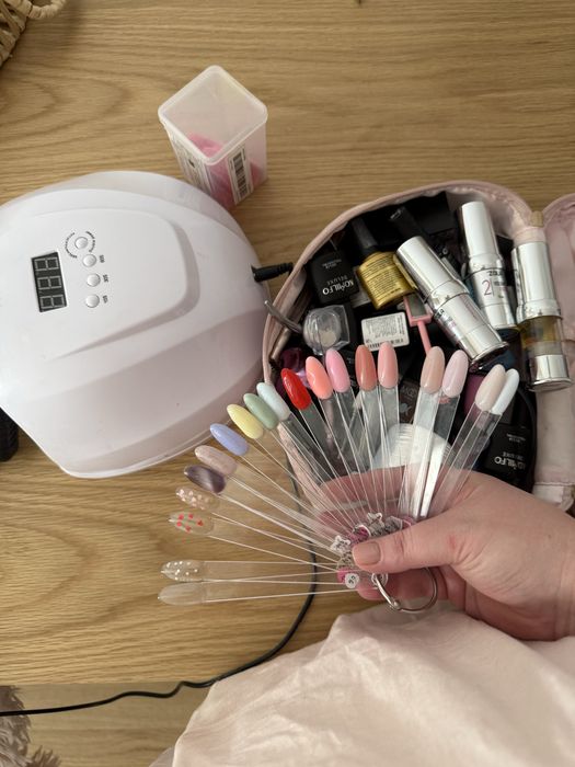 Zestaw do manicure hybrydowego | używany