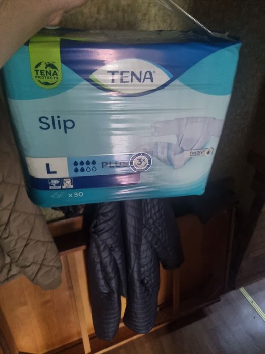 Памперсы новые есть 8 пачек