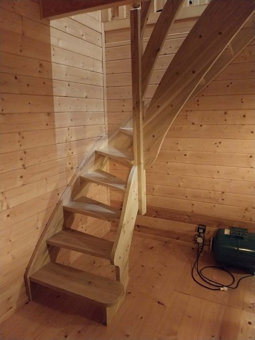 Meble drewniane schody drzwi balustrady