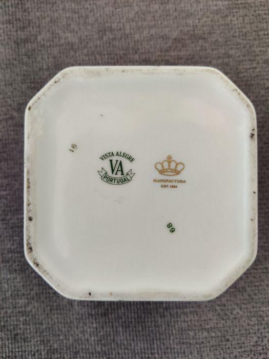 Caixa Vista Alegre, perfeito estado