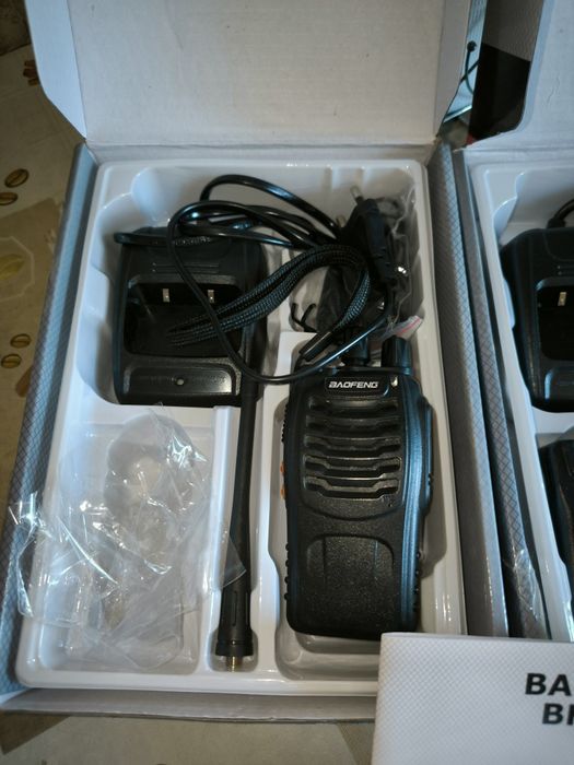 Продам радіостанція носивна Баофенг BF 888s