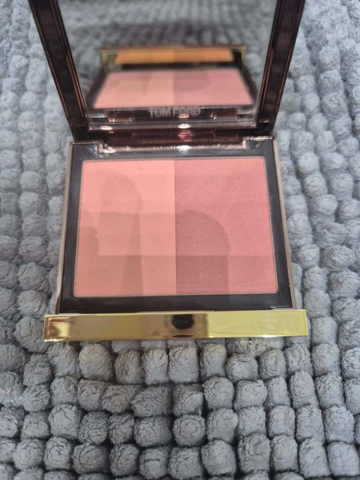 Tom Ford róż 01 brazen rose