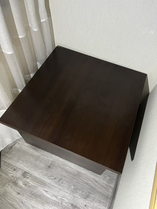 Журнальний/кухонний столик