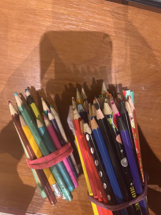 карандашы разноцветные