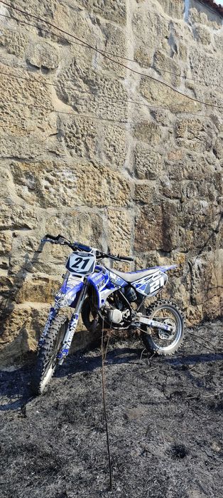 Yhamaha yz 85 em ótimo estado