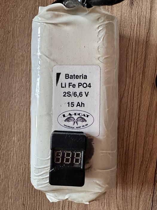 Łódka zanętowa Baracuda+deeper+NaviBoat