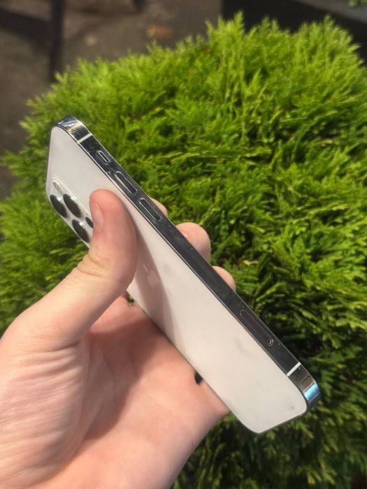 Продам айфон 12 про 128