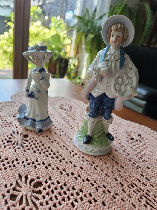 Porcelanowa figurka angielska