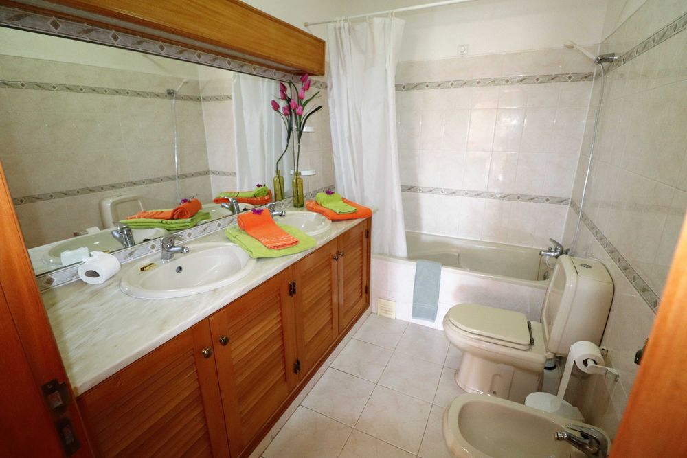 Excelentes apartamentos, T2 para 4-6 pessoas, Piscina, Ferreiras-ALBUFEIRA