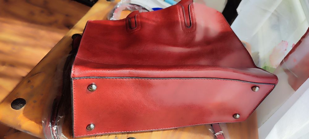Torebka na ramię typu crossbody