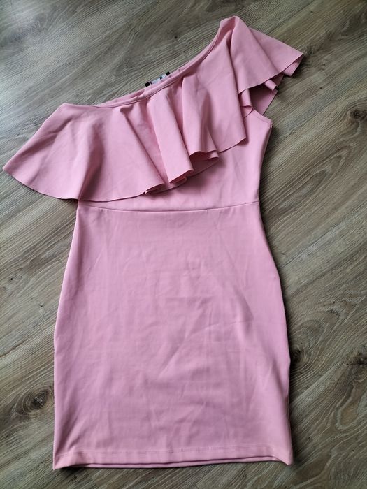 Sukienka koktajlowa S. Różowa. Even&Odd