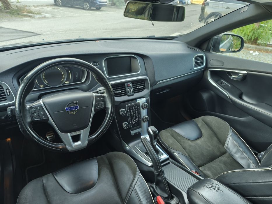 Volvo V40 2.0 R design Nova