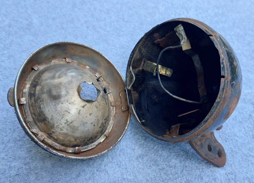 Stara przedwojenna lampa motower rower