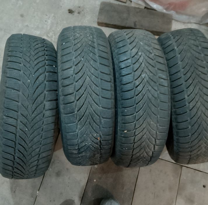 Резина до автомобіля