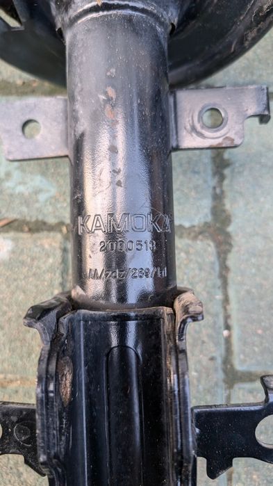 Стойки , диски renault laguna 3