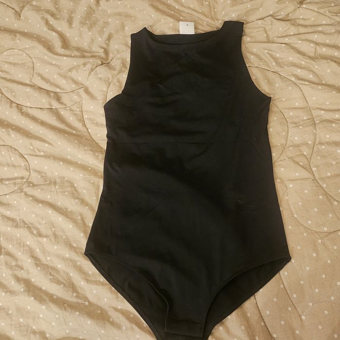 Базове боді без рукавів Zara