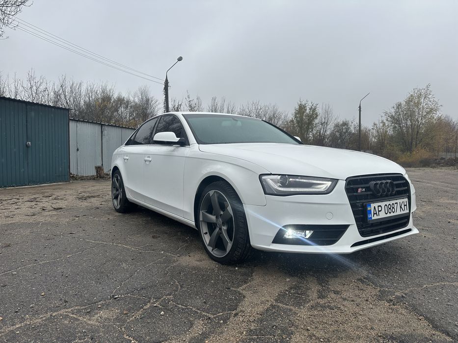 Audi A4B8 S-line Quattro