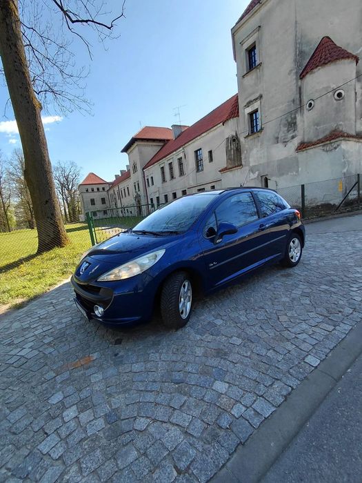 Peugeot 207 Peugeot 207 1.4 Benzyna • 2009 rok • Klimatyzacja • Sprawny