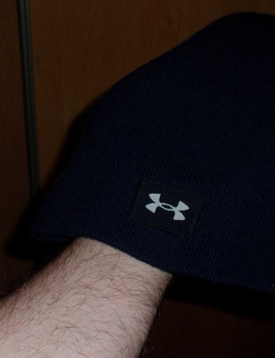 Чёрная шапка Under Armour Acrylic Beanie Wip Polo TNF ORIGINAL 26/24см
