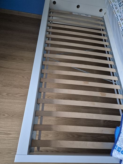 Cama de criança 90X200 com estrado e opção de colchão