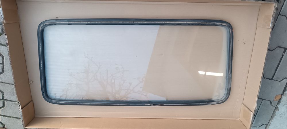 Fiat 126p uszczelka szyby tylnej z klinem + szyba tylna gratis