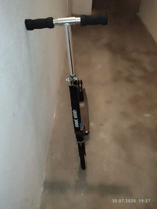 Hulajnoga czarna Cool Slide – jak nowa