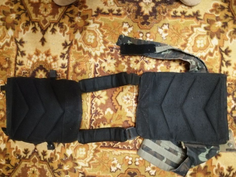 Черная плитоноска