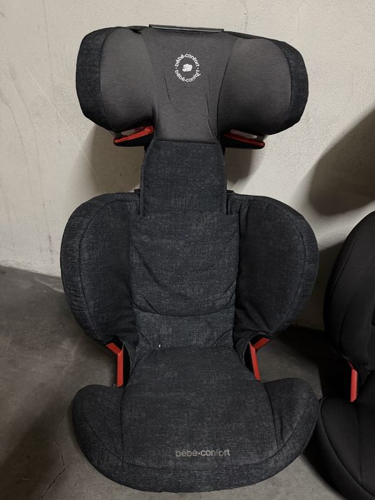3 Cadeiras Auto Maxi-Cosi / Bébé Confort 15-36 kg com ISOFIX