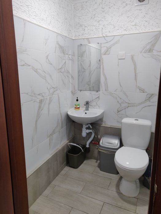 Помещение/офис, в центре, р-н ун. Украина, ул Жаботинского 47