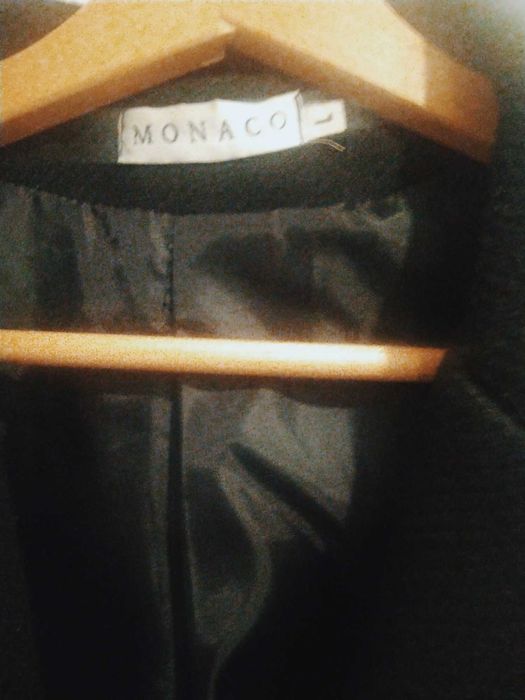 Ocieplany płaszczyk czarny roz L Monaco