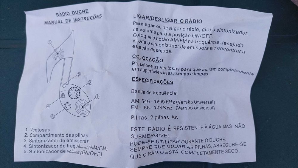 Radio a pilhas resistente À água
