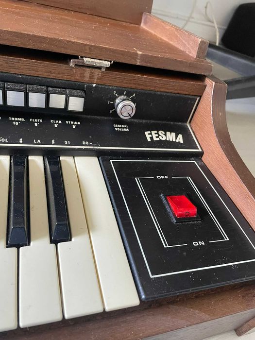 Piano/Teclado— Perfeito para Iniciantes e Estudantes