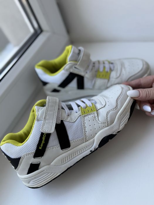 Высокие кроссовки на сменку!