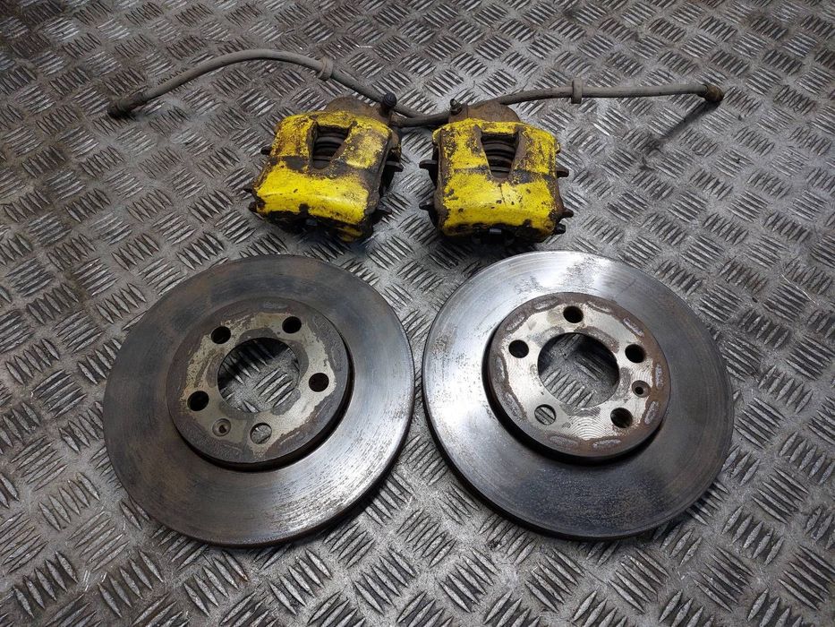 TARCZE HAMULCOWE PRZÓD + KLOCKI + ZACISKI SEAT LEON I GOLF IV 1.4 16V