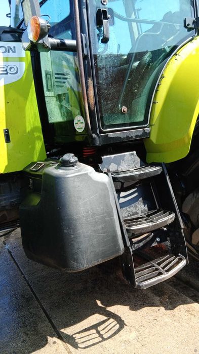 Trator Claas Arion 620  2012