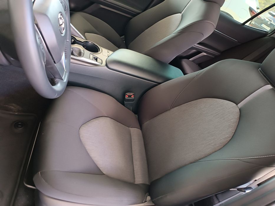 Офіційна Тойота Camry