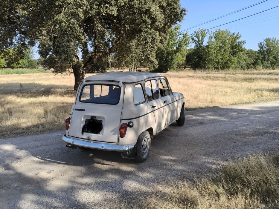 Renault 4 — fotografia 4