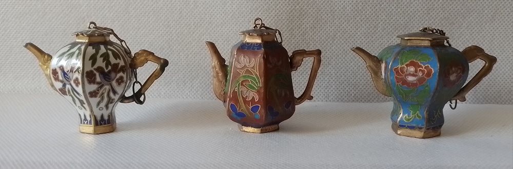 Bules em cloisonne