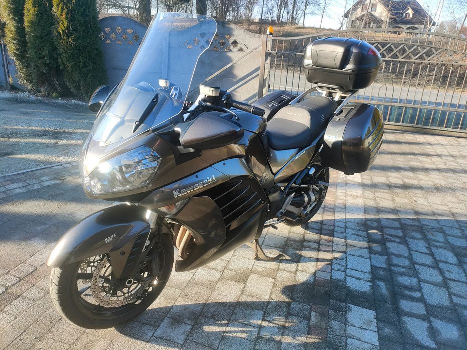 Kawasaki GTR Kawasaki GTR 1400 | 2010 | Po dużym serwisie Zamiana
