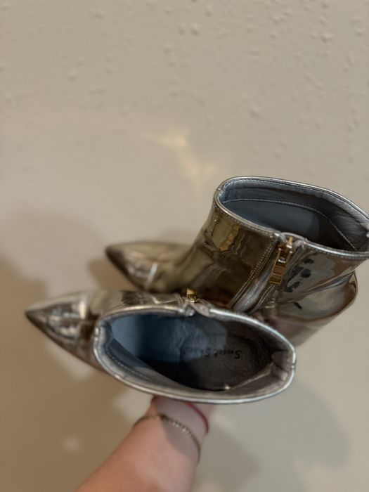 Стильні сапоги жіночі